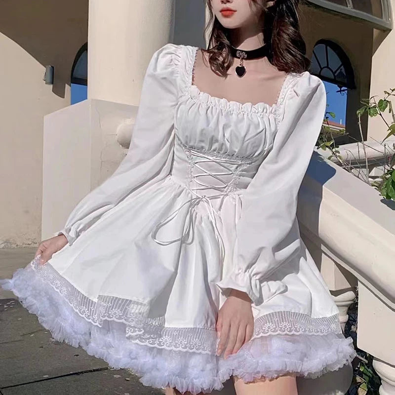 Vestido Preto com Mangas Bufantes e Detalhes em Renda - Revele Seu Estilo Gótico com Nosso Vestido Lolita